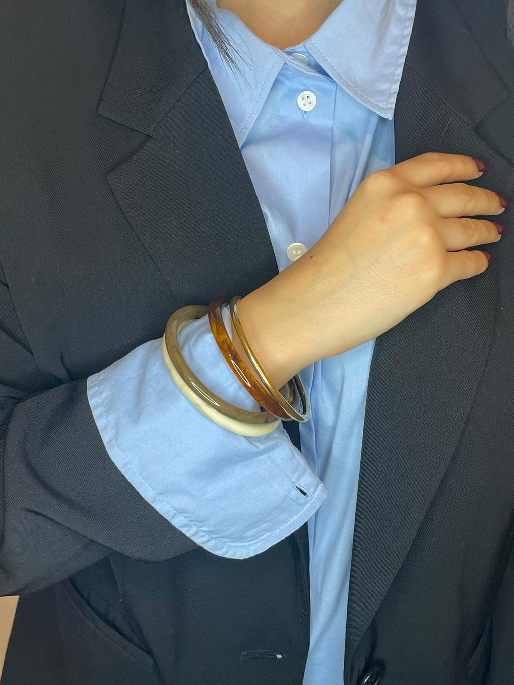 Lot 4 Bracelets Joncs Résine et Acier Doré Assortis