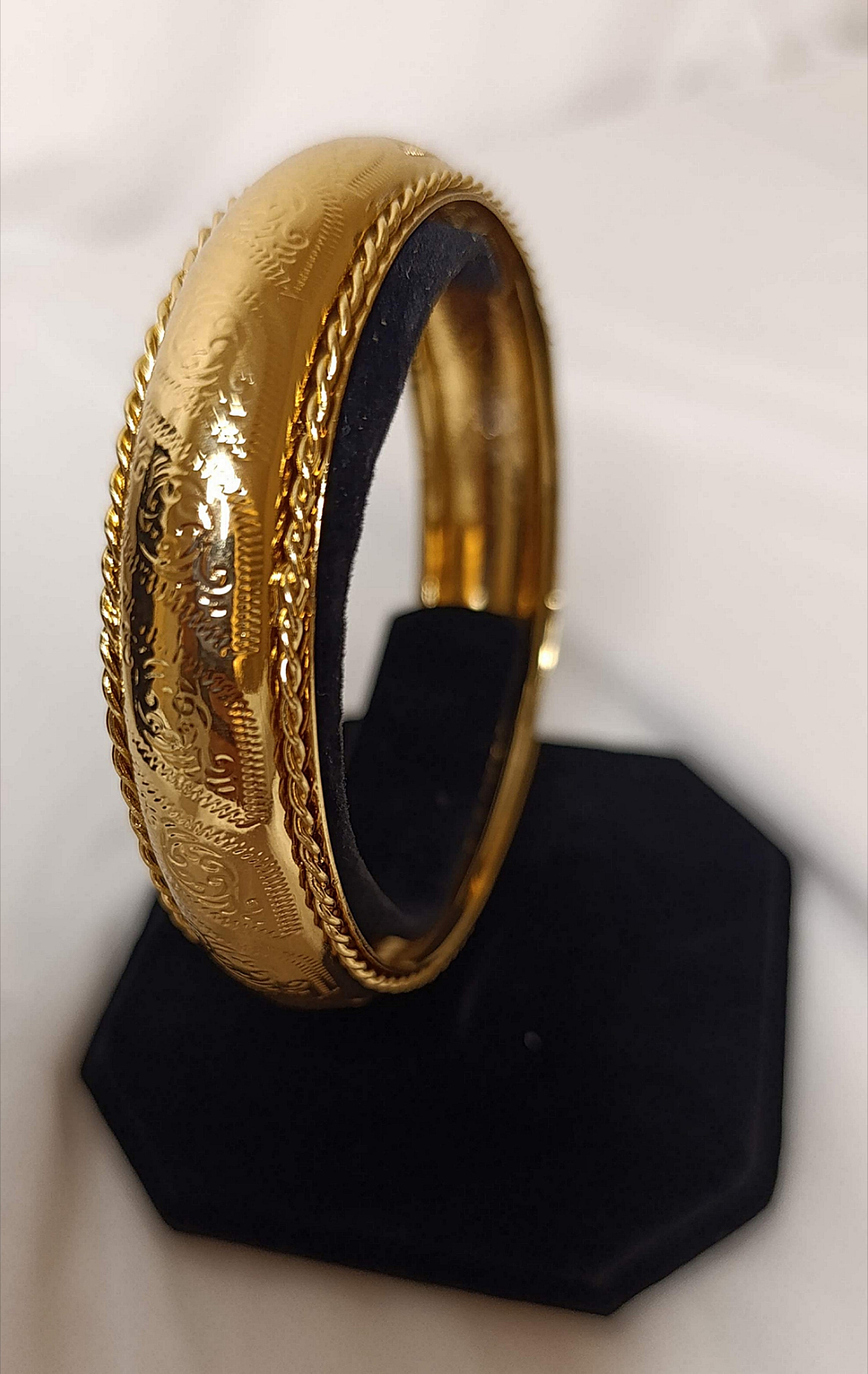 Bracelet Jonc Doré Style Beldi Gravé