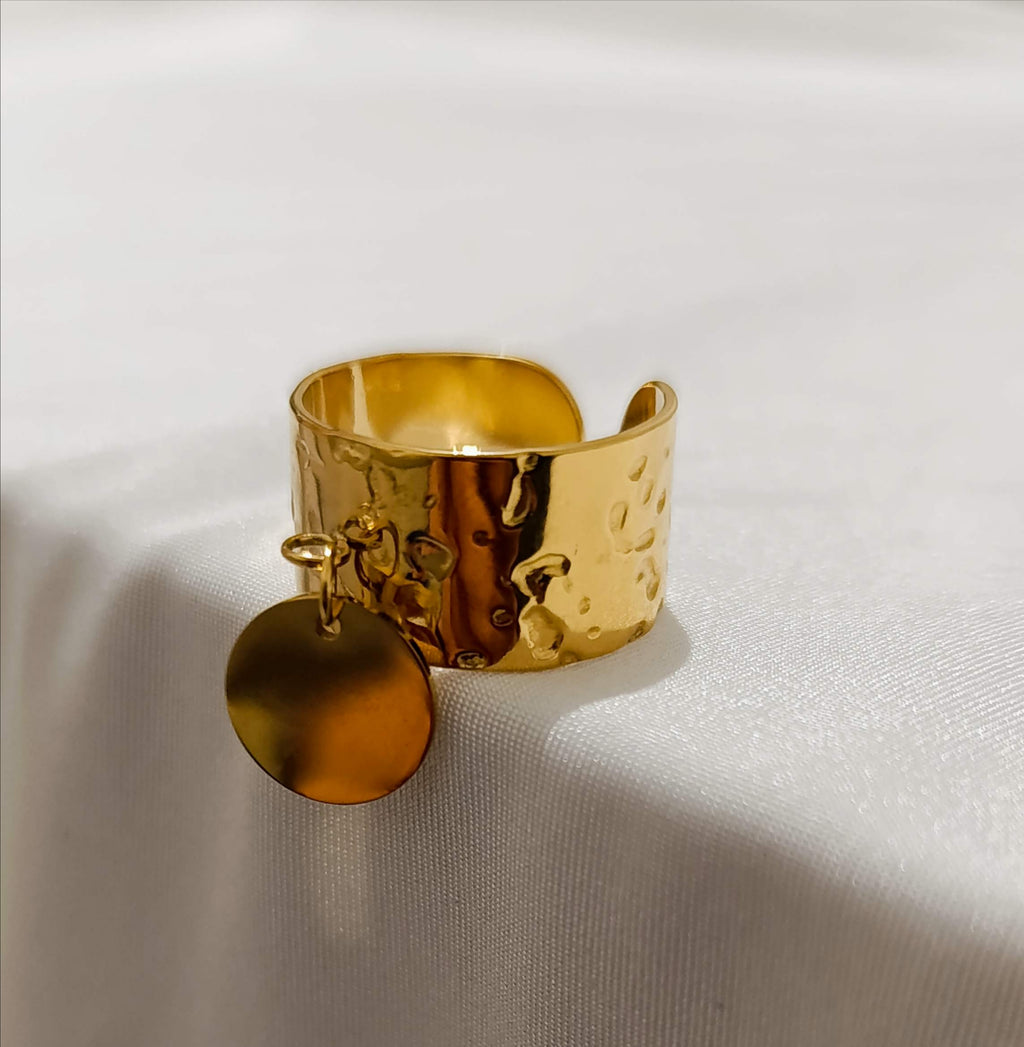 Bague Dorée Large Martelée Pampille Ronde- Acier Inoxydable