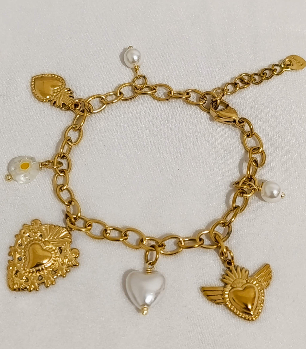 Bracelet Doré à Breloques Cœurs Perles Nacrées- Acier Inoxydable