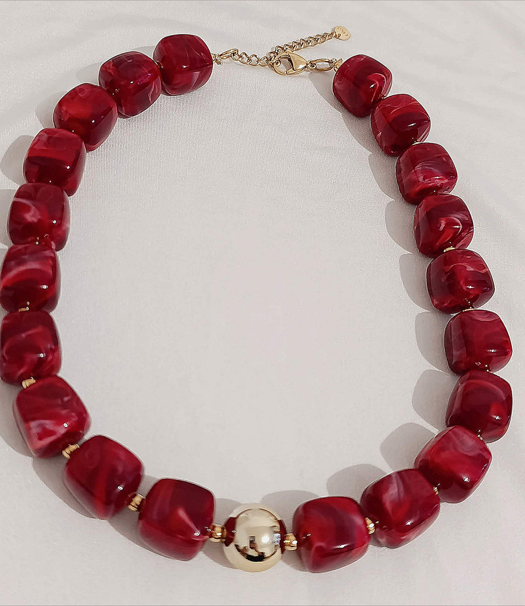Collier Résine Bordeaux Perles Marbrée