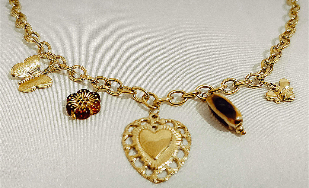 Collier Doré à Breloques Cœur Papillon Perle Léopard